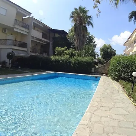 Pool House Irina